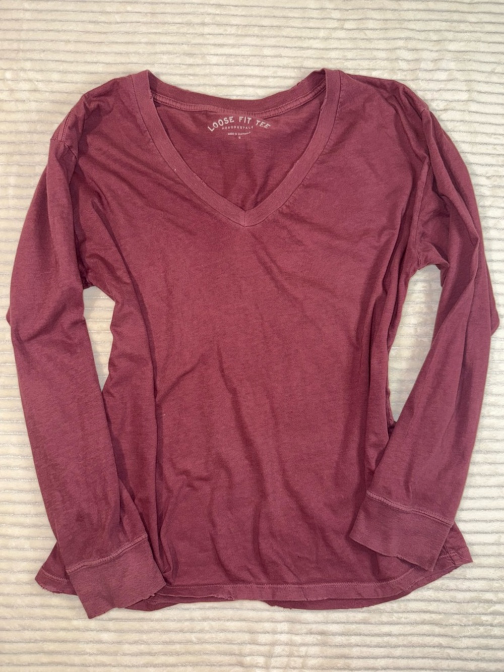 Aeropostale Burgundy/Maroon Women's V-Neck Long Sleeve Tee